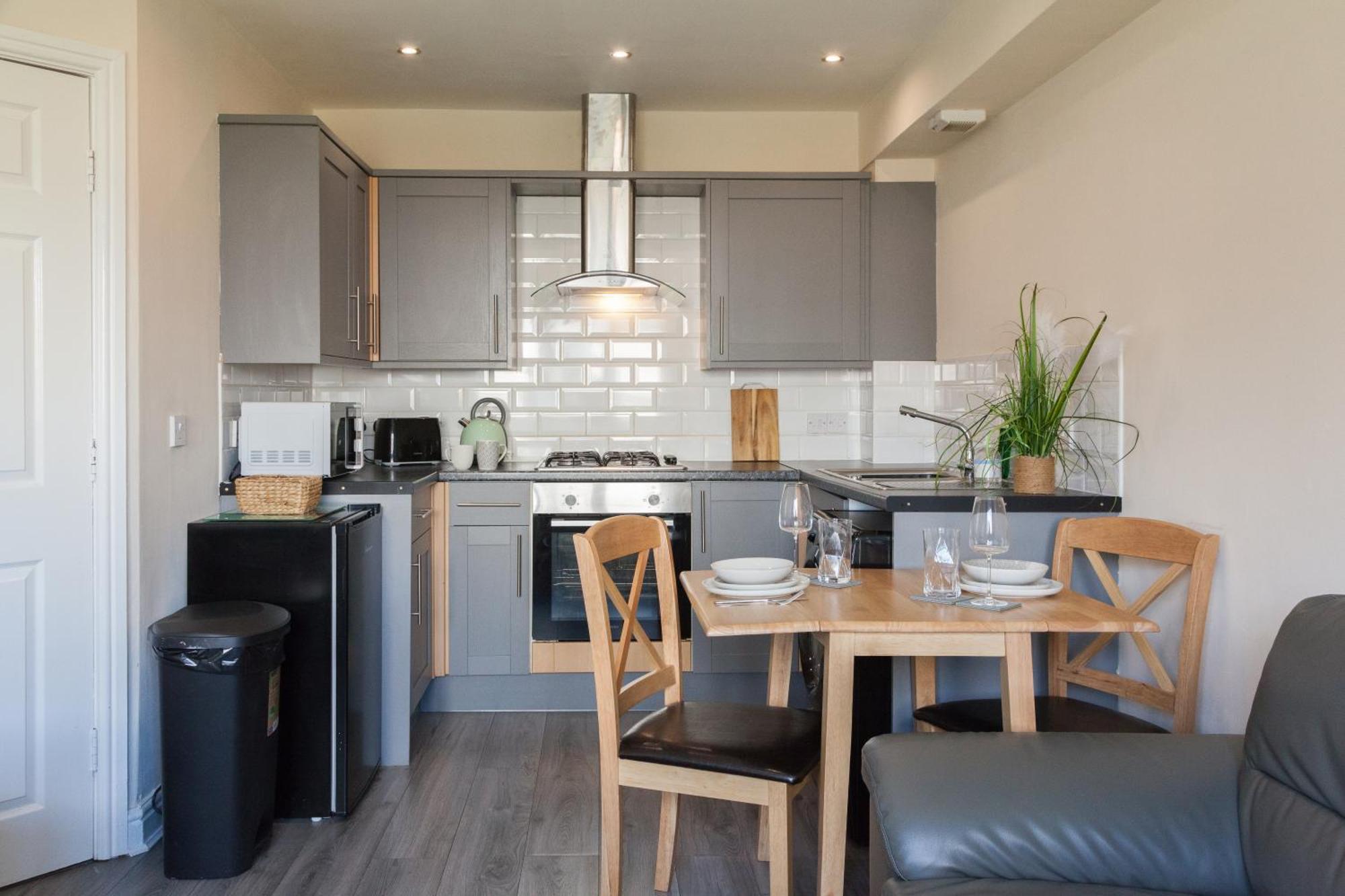 Pinfold Court Apartments Knowsley Buitenkant foto