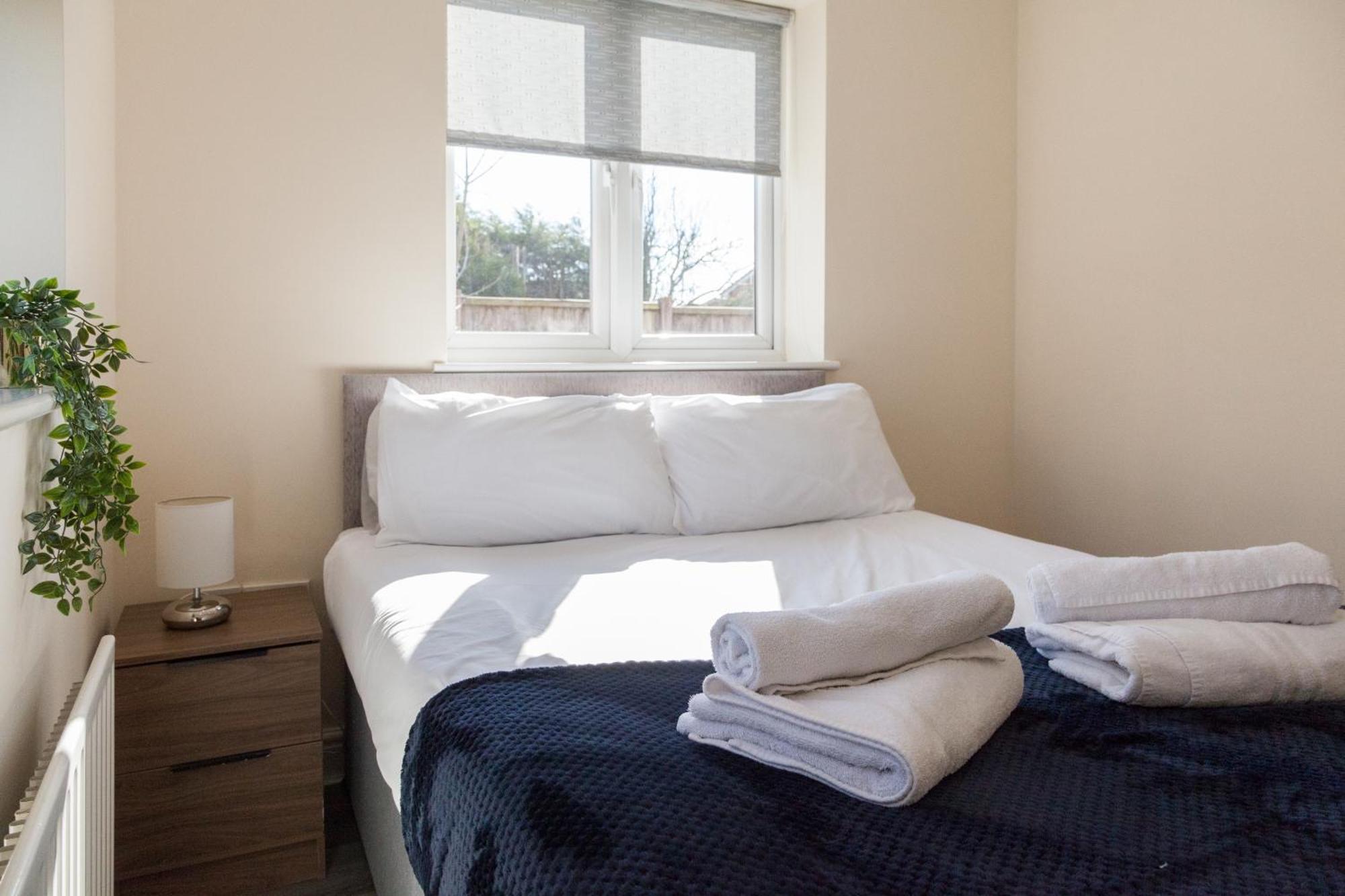 Pinfold Court Apartments Knowsley Buitenkant foto