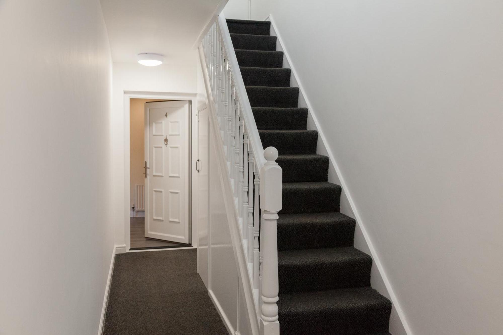Pinfold Court Apartments Knowsley Buitenkant foto